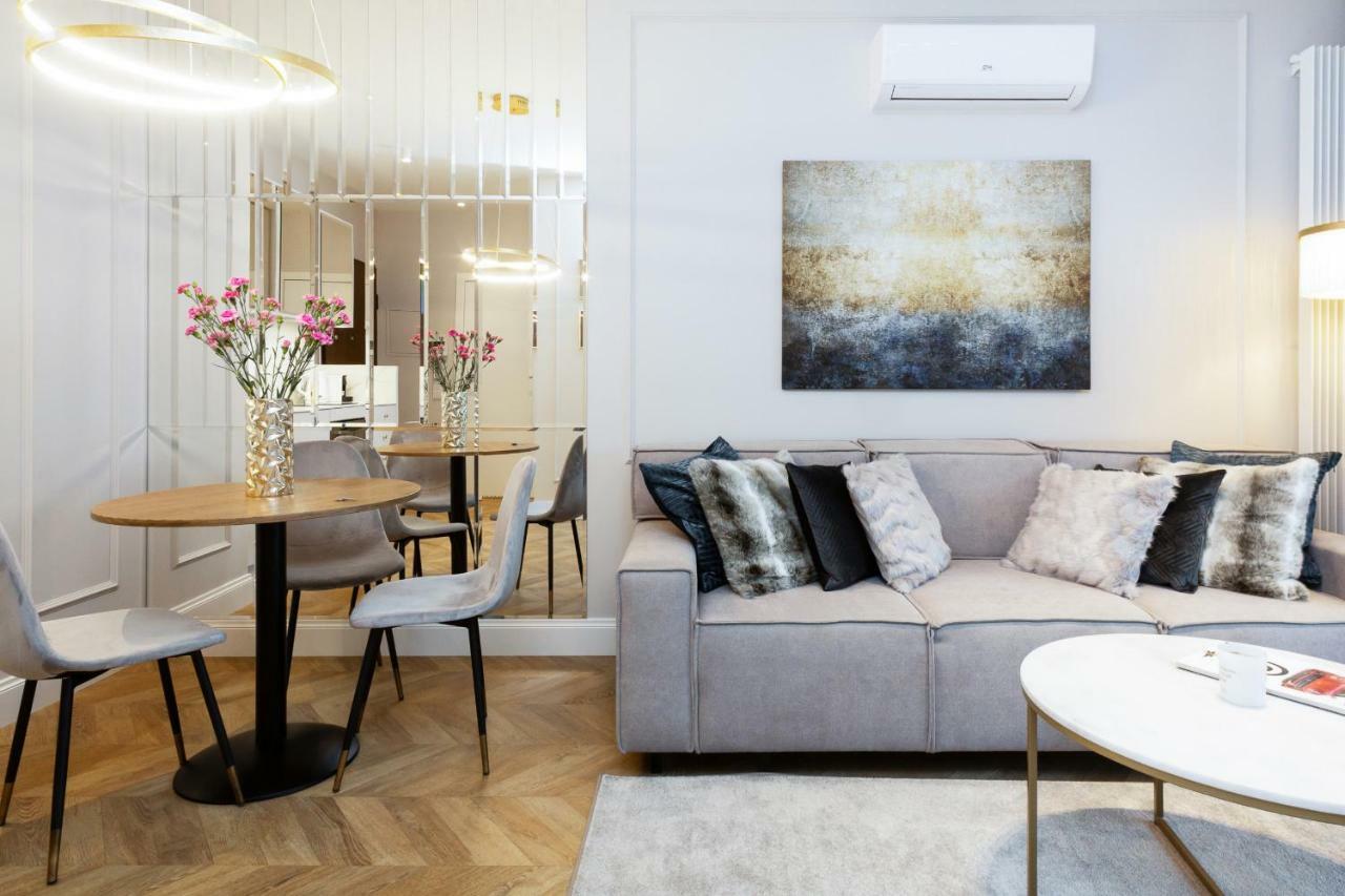 Mennica Residence Apartments By Renters Prestige Варшава Экстерьер фото